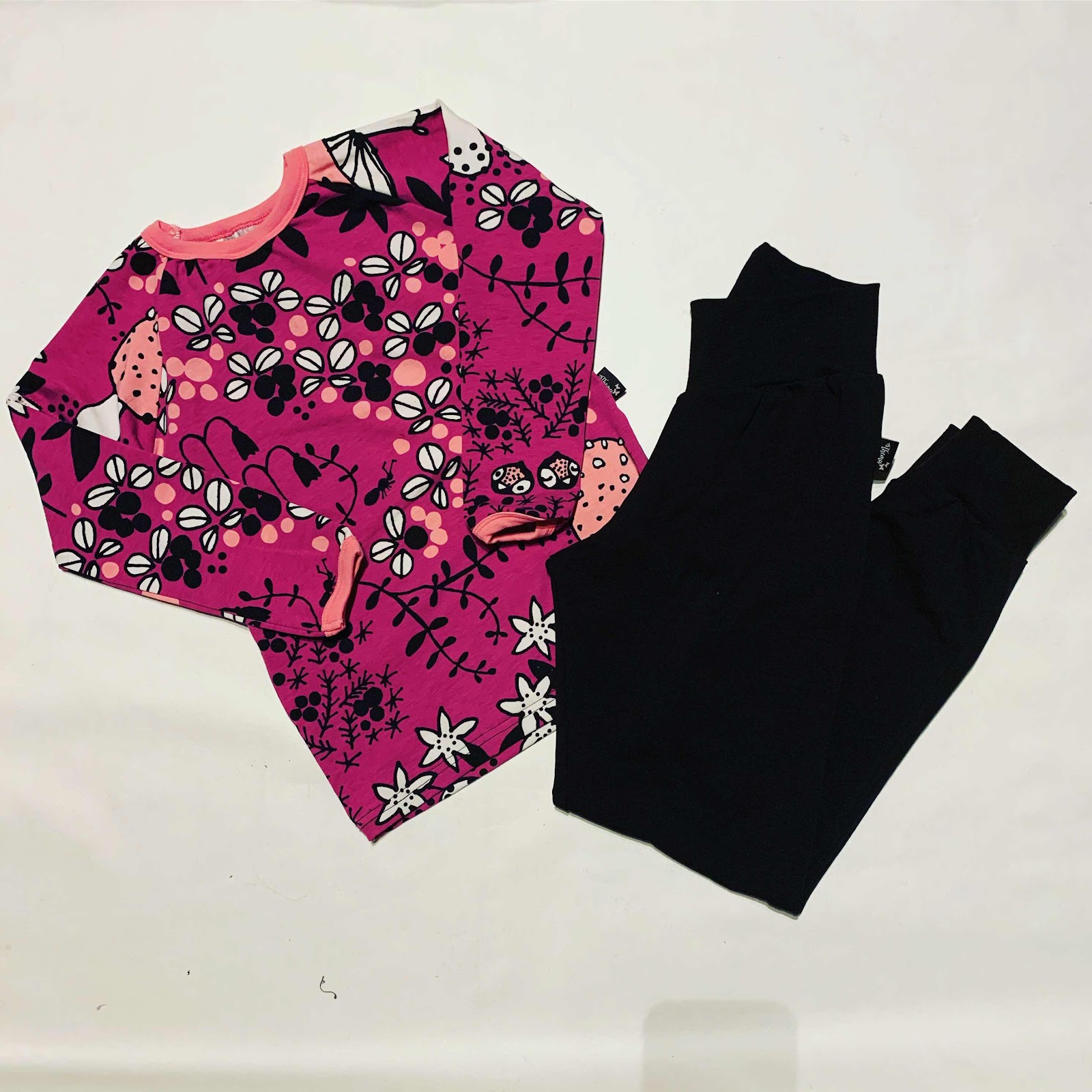 Ytterligare en pyjamas till dotter.