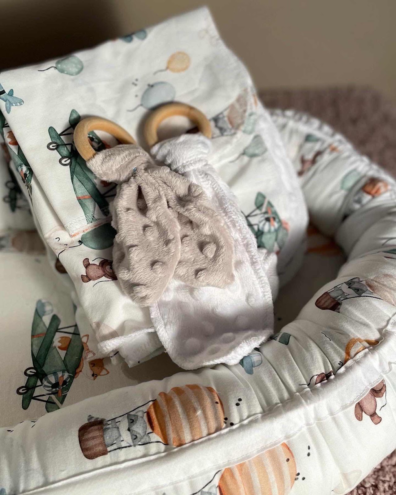 Babynest och presenter
